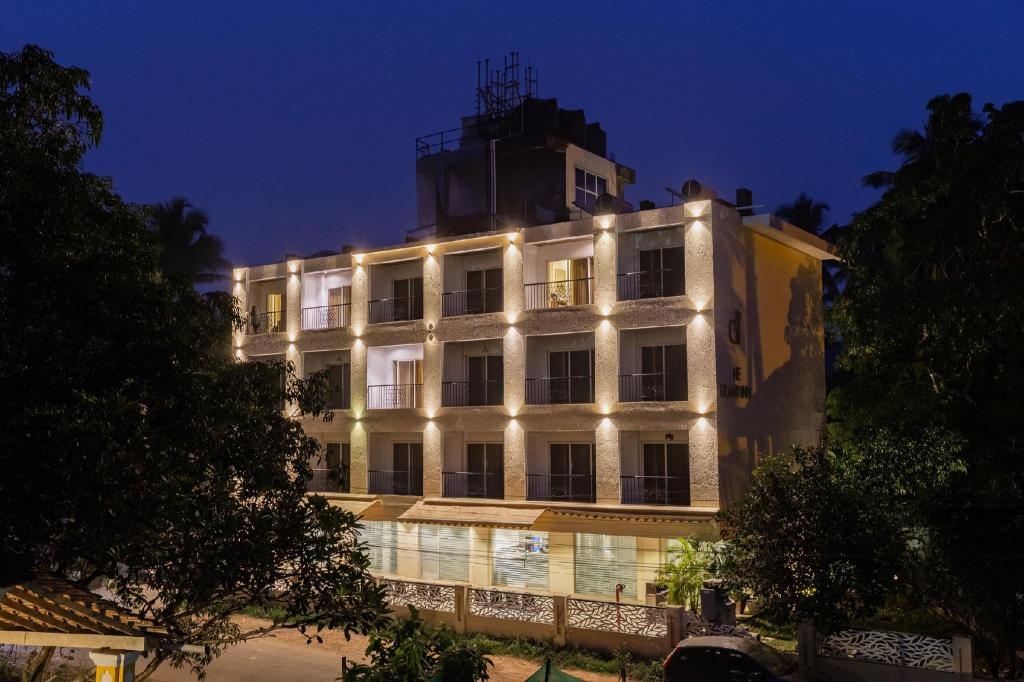Calux Grand Inn Calangute Formerly Amara