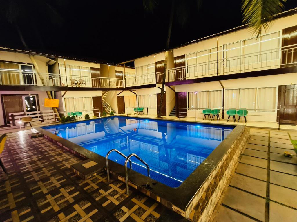 Beach Walk By Morjim Beach - Feather Touch Hotels & Resorts