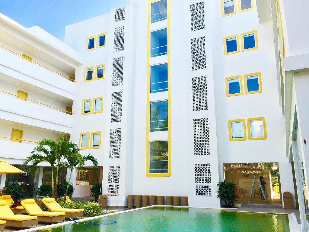 Bloom Hotel - Calangute
