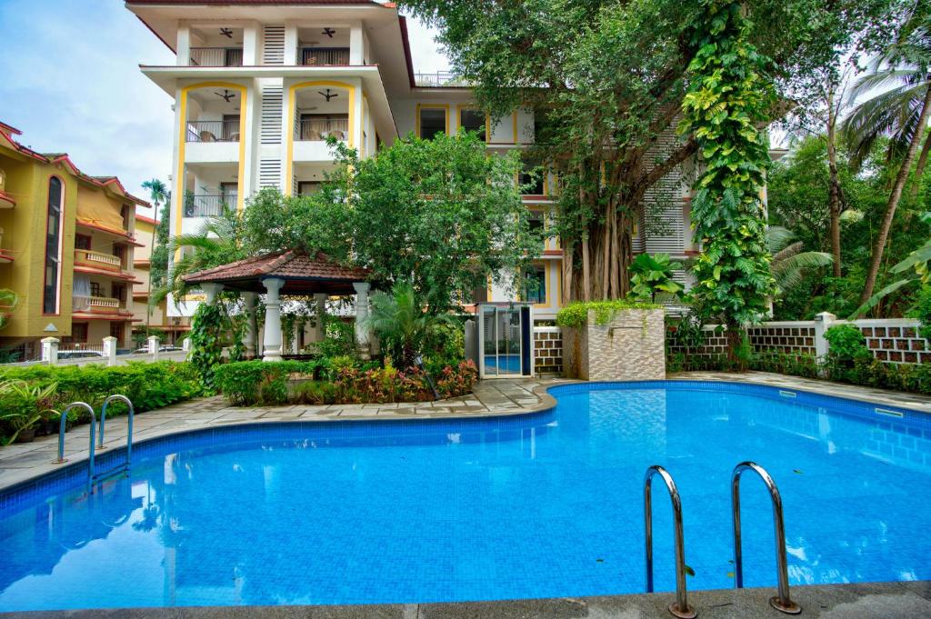 Cozy 2BHK Pool Apartment in candolim