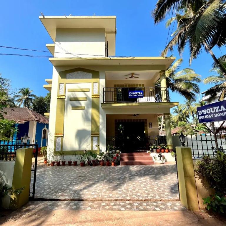 D'Souza Holiday Home