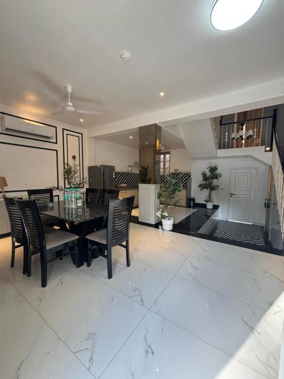 Garden View 3 Bhk Premium Villas
