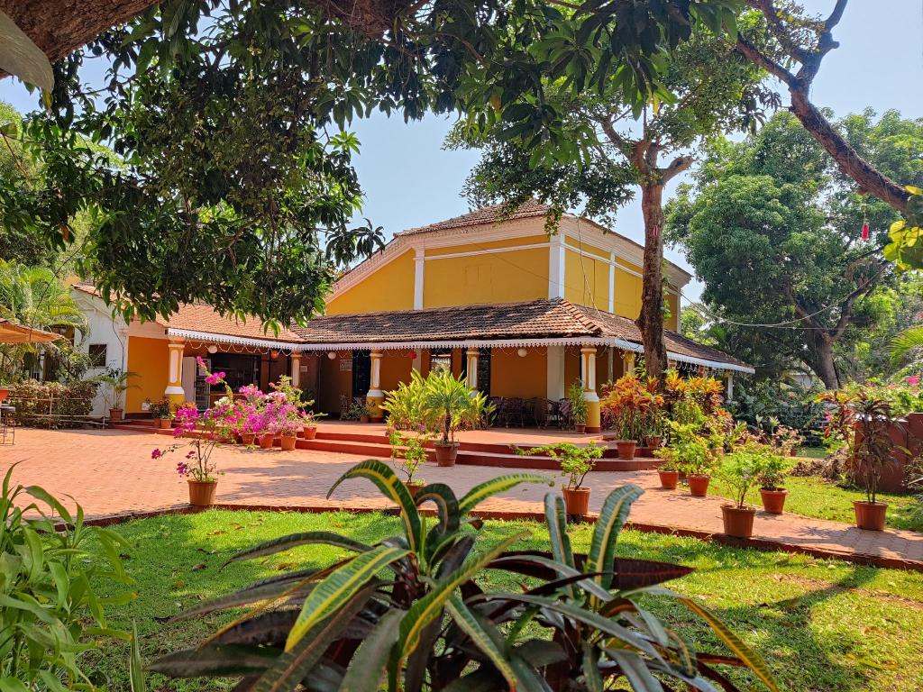 Granpas Inn - Hotel Bougainvillea