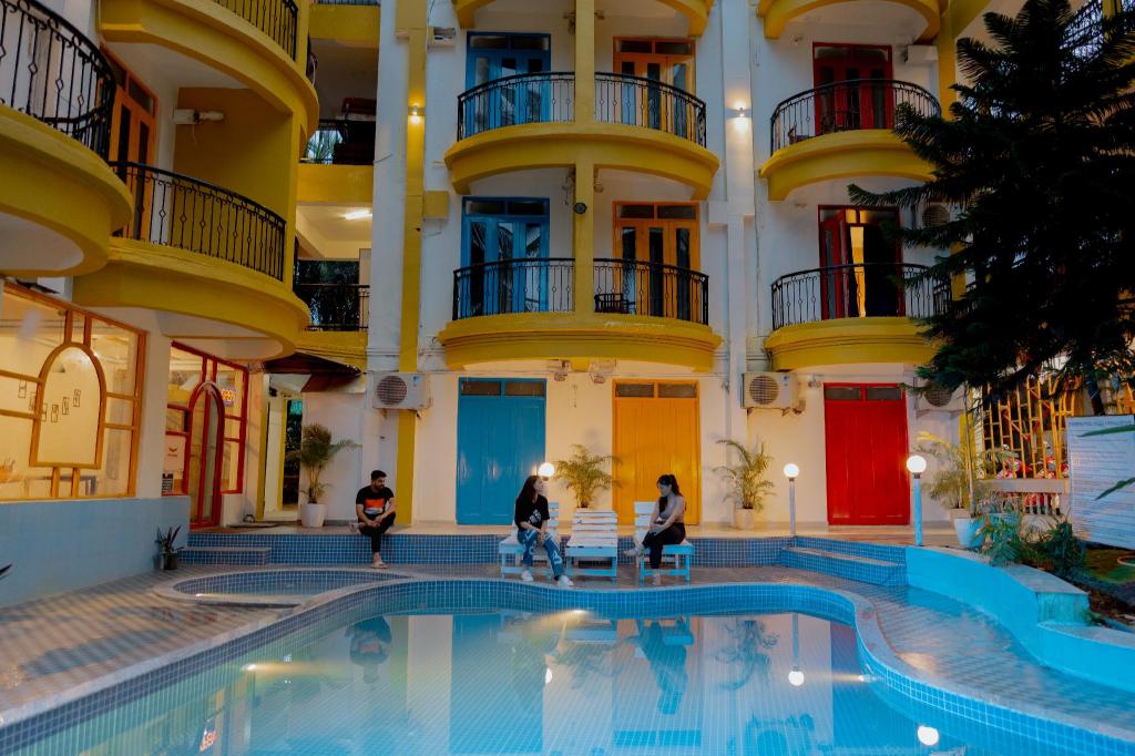 Jolly Panda Resort