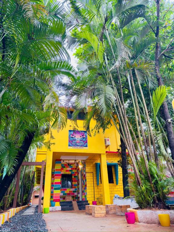 Paradise A Social Hostel