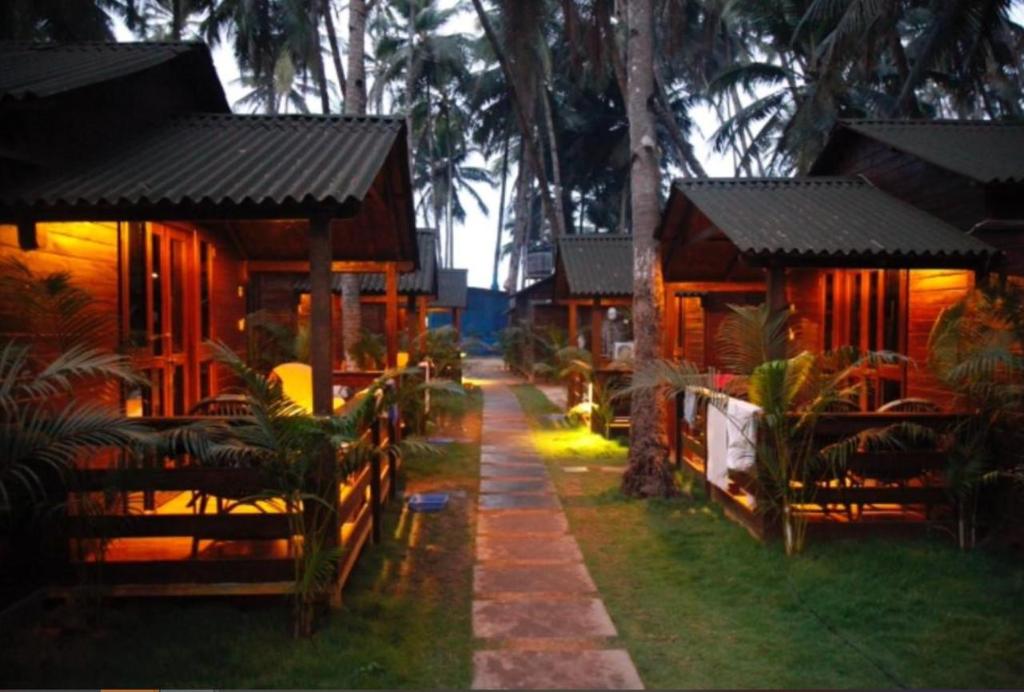 Royal Wood Beach Resort