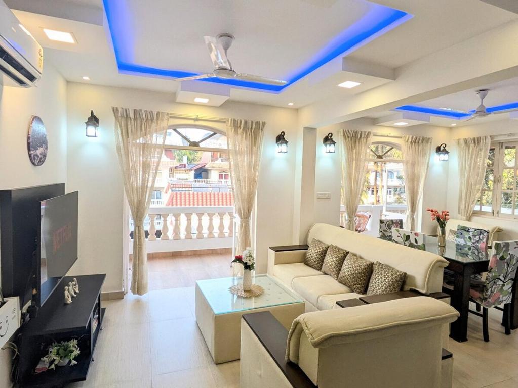 Sapna Homes 4BHK Penthouse, 5min to Beach