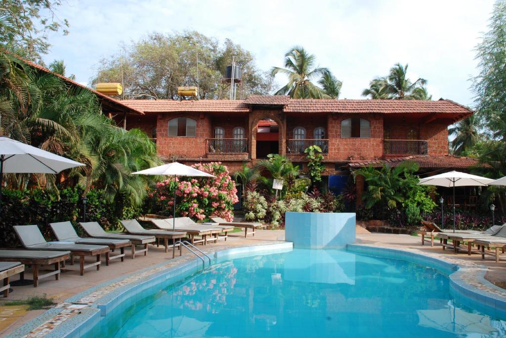 Sea Breeze Candolim Hotel