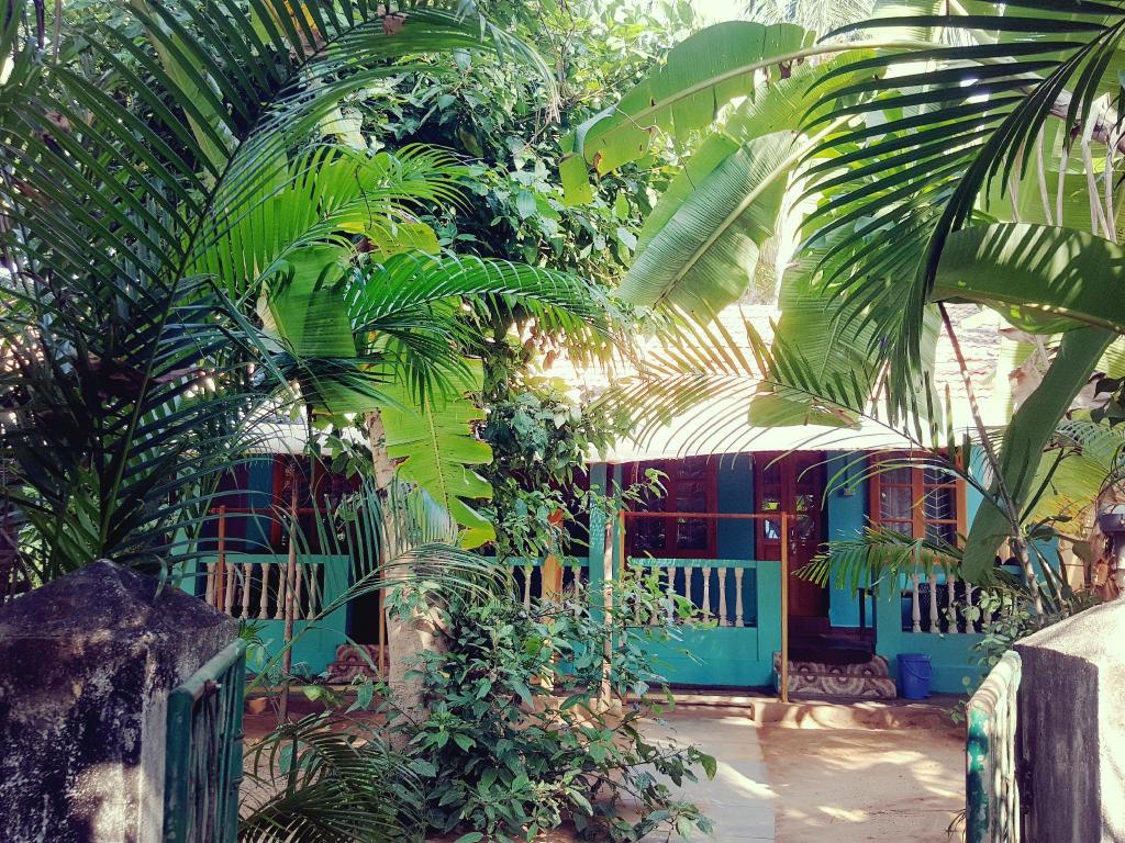 Sealand Restaurant and Beach Cottages