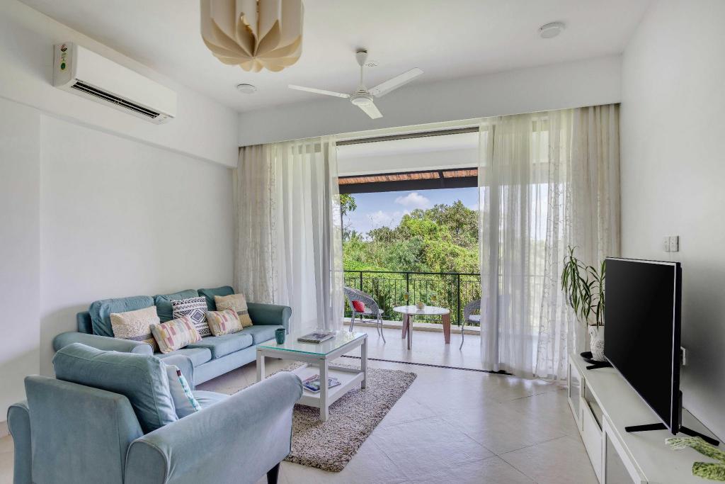 Serene-2BHK Lux Apartment , candolim by tisyastays